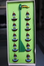 Subbuteo HW SERVETTE GINEVRA + 2 riserve -Materiale Subbuteo originale ridipinto