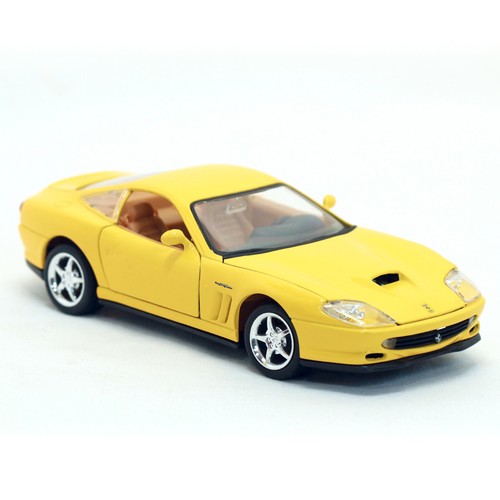 Ferrari f550 maranello - maranello, 1:24