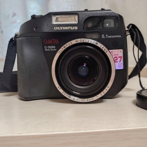 Fotocamera digitale compatta