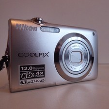 Nikon COOLPIX S3000 12.0MP