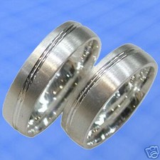 2 Klassische Verlobungsringe