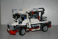Lego 8071 Bucket Truck
