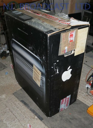 Computer apple macintosh - macintosh, in