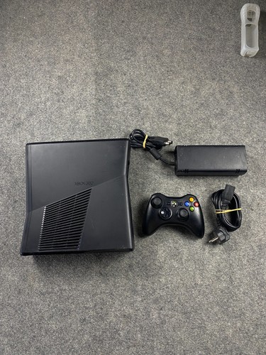 Xbox 360 slim - s,