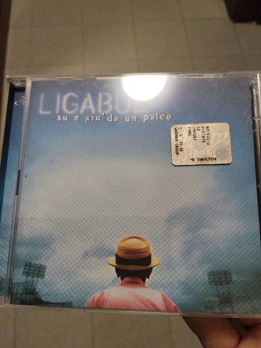 Luciano ligabue e giù da - e,