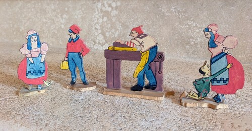 Lotto figure sagomate di - 4,
