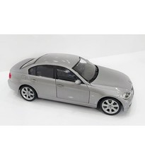 WELLY 1/24 MODELLINO AUTO