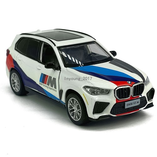 Modellino auto giocattolo