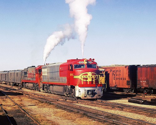 Santa railroad - fe,