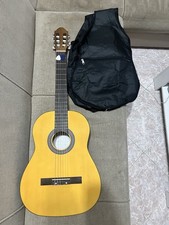 Chitarra Clasica navarrez con due plettri e custodia,mai utilizzata come nuova