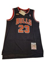 Mitchell & Ness 🔥 Michael