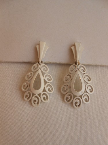 Orecchini trifari con pendente - orecchini,