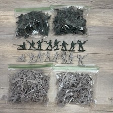 Lotto 180+ soldatini uomo