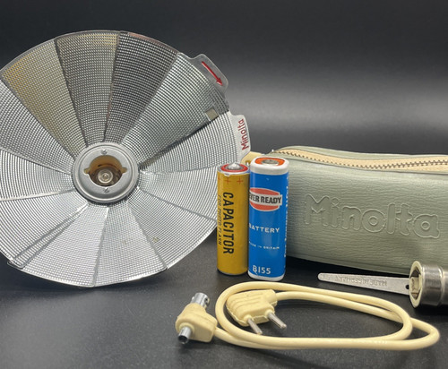 Vintage minolta flash set - vintage,