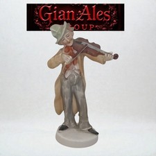 Statuina in porcellana di