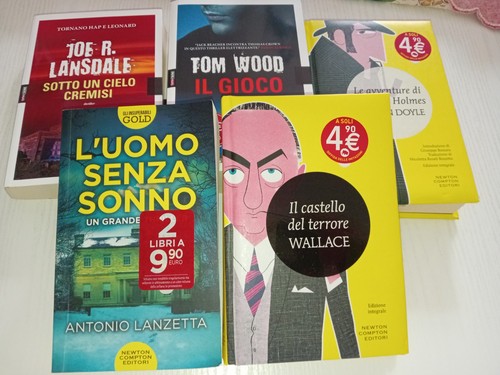 Libri stock - libri, gialli