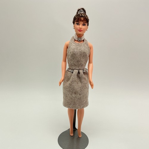 Barbie audrey hepburn - barbie,