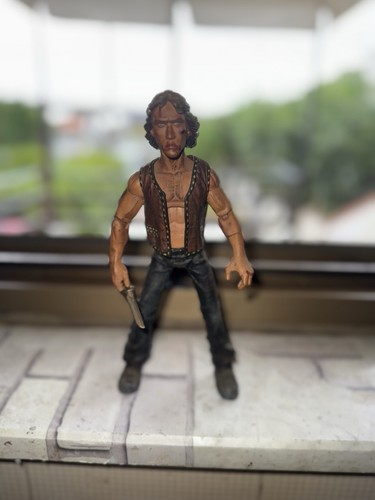 Mezco the warriors swan - warriors,