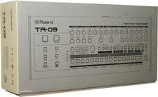 Roland Boutique TR-09 Rhythm Composer TR09 TR-909 Drum Machine COME NUOVO garanzia