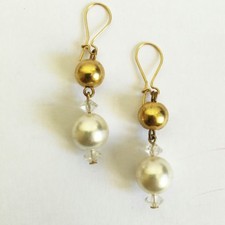 Orecchini pendenti perle