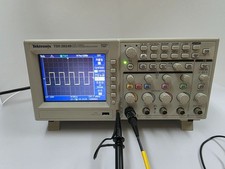 Oscilloscopio Tektronics TDS 2024B
