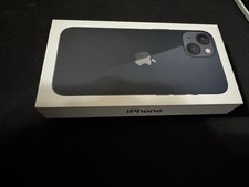 Scatola iPhone 13 con inserti