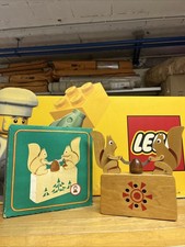 Carillon Scoiattoli In Legno