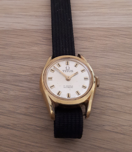Orologio analogico vintage