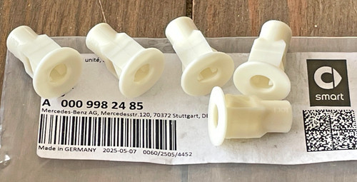 Clip pannello carrozzeria - 5,
