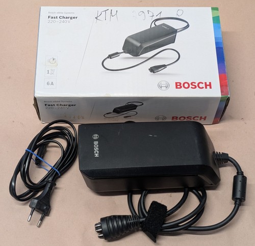 Bosch fast charger bcs250 - 6a,