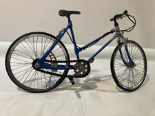Bellissimo Modellino di bicicletta in metallo vintage da restaurare -40 × 21 cm