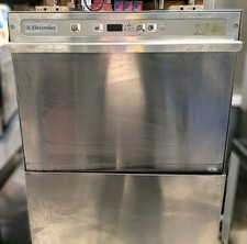 Lavastoviglie professionale