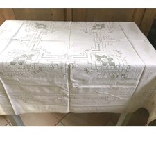 Tovaglia Quadrata cotone  Ricamata A Mano  120 x 120cm.