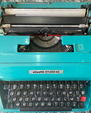 Macchina da scrivere Olivetti