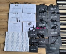 Una Selezione di 20 Negozi