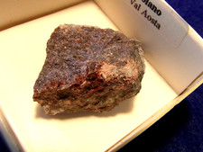 MINERALE  "VIOLANO" - (OSSIDII) - MINIERA PRABORNA - AOSTA.