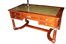 Scrivania Impero francese di inizio 1900 in legno di mogano con piano in pelle
