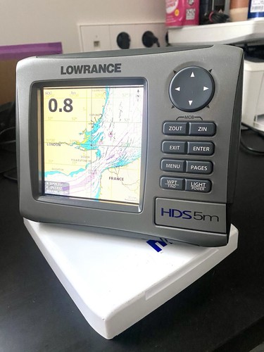 Lowrance hds plotter - lowrance, hds-5m