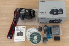 Canon EOS 5D Mark IV
