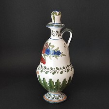 Bottiglia del Liquore Luxardo in maiolica della Faventia Ars di Faenza (c. 1816)