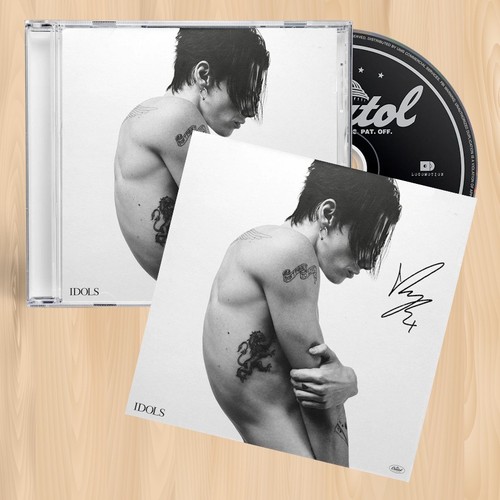 Autographed yungblud - autographed----,
