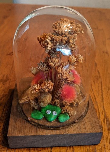 Cloche vintage con fiori
