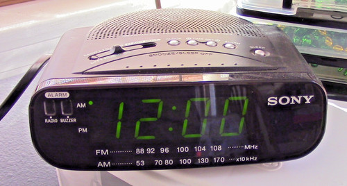 Sony icf c212 dream machine - sony, icf-c212