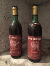 due vecchie bottiglie vino montepulciano d'abruzzo cerasuolo Casal Thaulero 1979