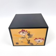 Elegante Cassetto Laccato dal