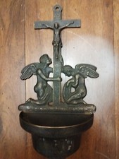 Acquasantiera in bronzo