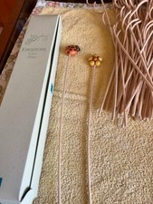 Thun 2 Stick da vaso coccinella e fiore con scatola