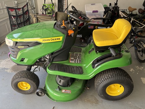 John deere s100 - deere,