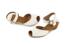 Sandalo con cinturino vera