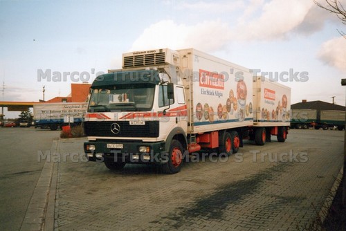 Foto camion mercedes - mercedes-benz, 2448